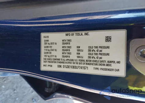 2020 Tesla Model 3 Long Range Dual Motor All-Wheel Drive z USA, uszkodzony, nr VIN 5YJ3E1EB3LF741571